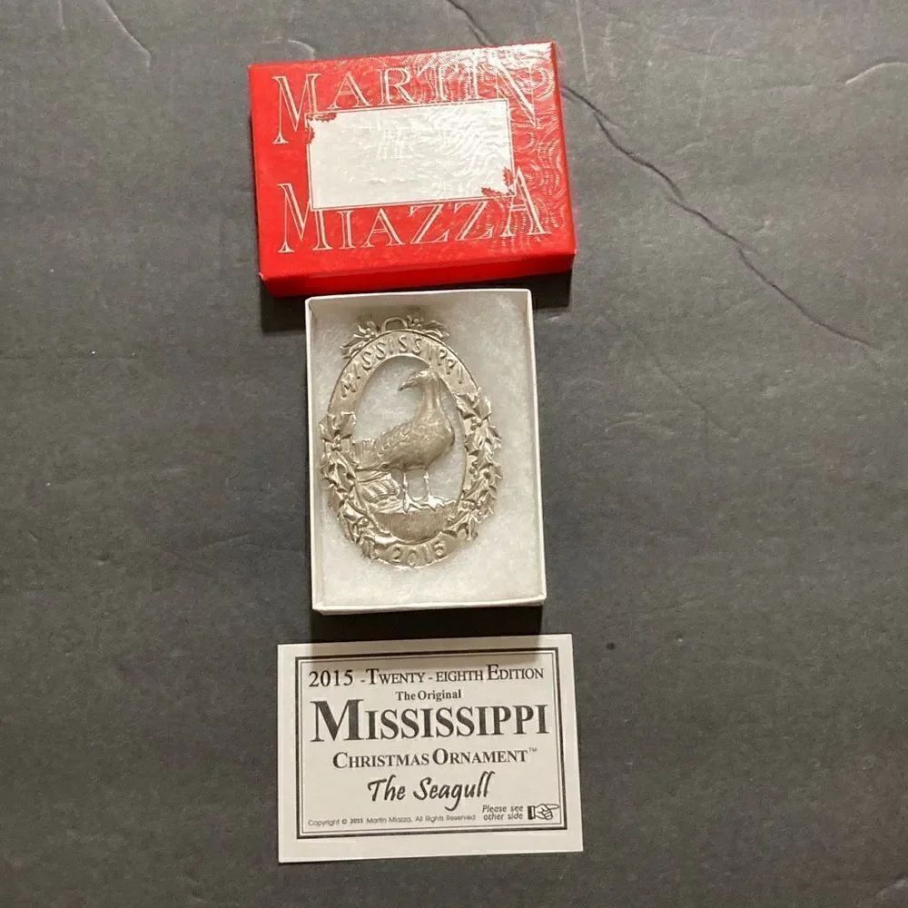 Martin Miazza 2015 the seagull ornament, Mississippi